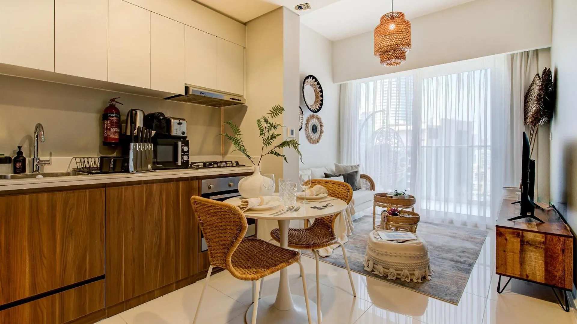 Burj Khalifa View Boho Suite - Downtown Dubai