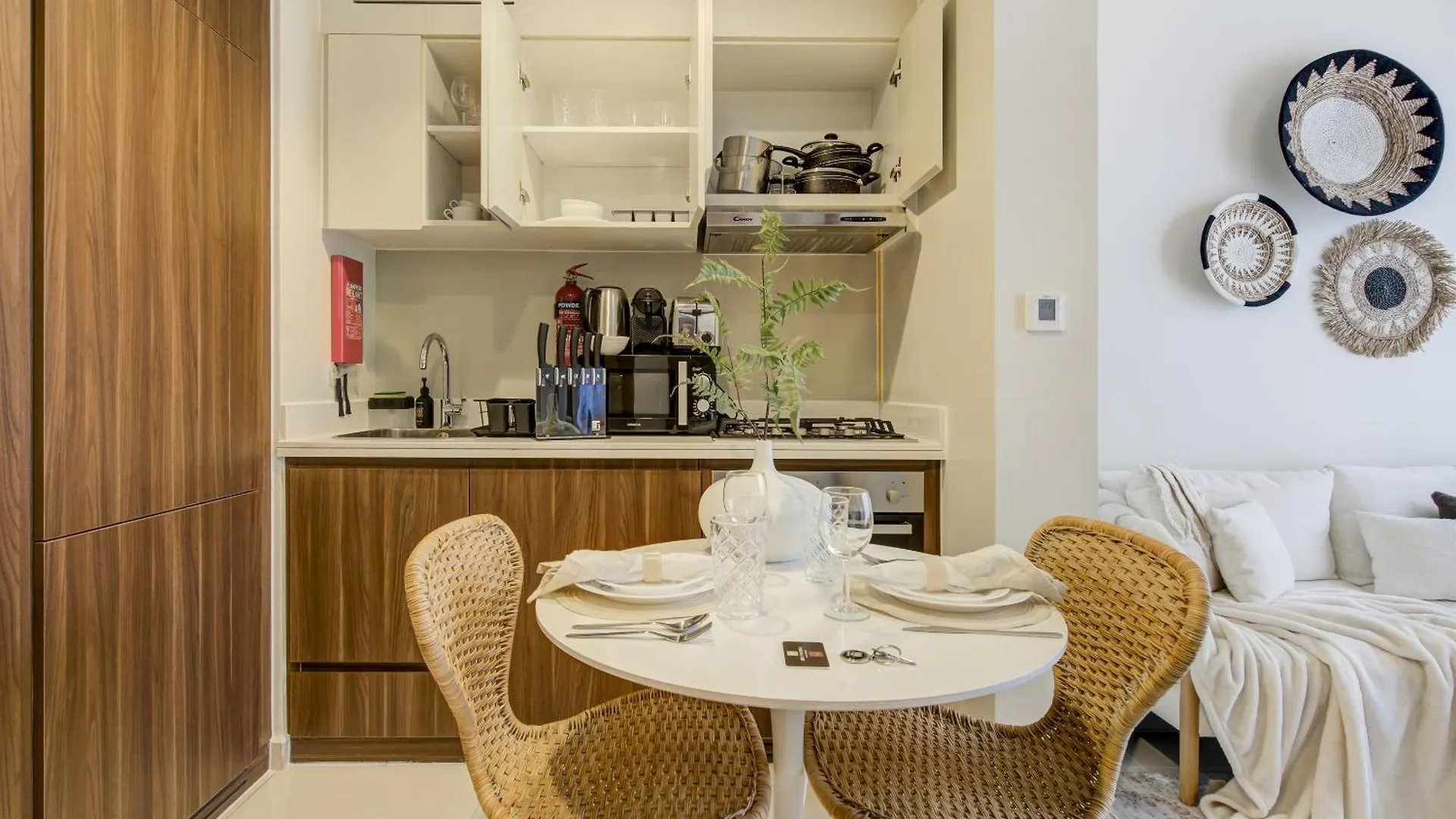 Burj Khalifa View Boho Suite - Downtown Dubai