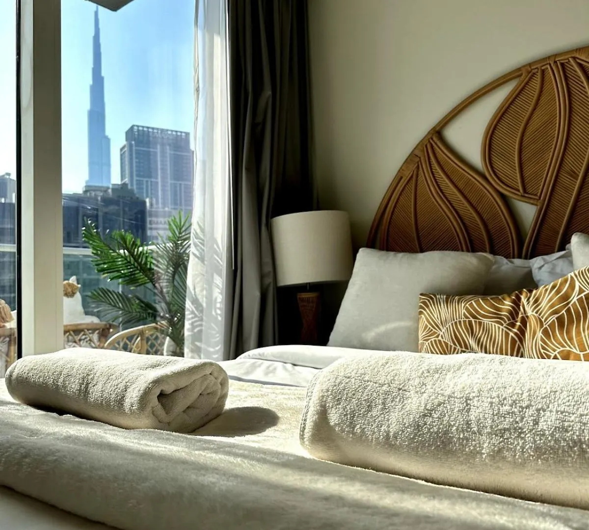 Lägenhet Burj Khalifa View Boho Suite - Downtown Dubai Förenade Arabemiraten